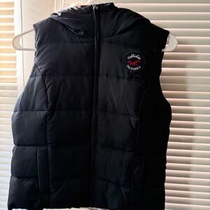 Hollister puffer